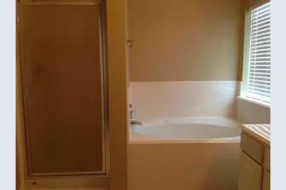 2931 Steelhead Drive, Houston, TX 77045 - Photo 7