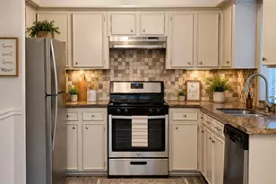 80 Fallenstone Dr, The Woodlands, TX 77381 - Photo 5
