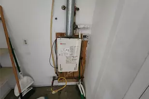 6111 Bihia Forest Dr, Houston, TX 77088 - Photo 3