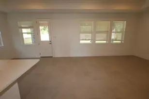 18630 Eastwood Rdg Ct, Crosby, TX 77532 - Photo 5