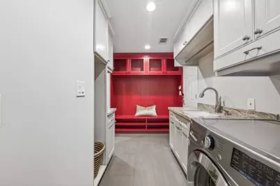 426 W Gaywood Drive, Houston, TX 77079 - Photo 33