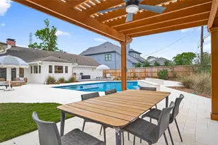 426 W Gaywood Dr, Houston, TX 77079 - Photo 41