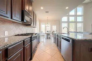 14113 Timber Bluff Dr, Pearland, TX 77584 - Photo 13