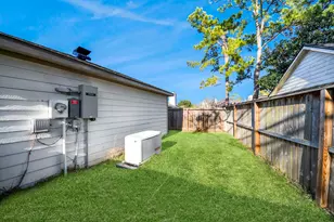 8014 Green Devon Dr, Houston, TX 77095 - Photo 33