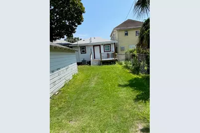 3914 Bernardo De Galvez Avenue, Galveston, TX 77550 - Photo 11
