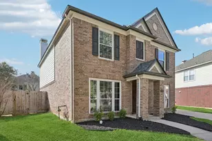 2910 Fountain Brook Ct, Pearland, TX 77584 - Photo 3