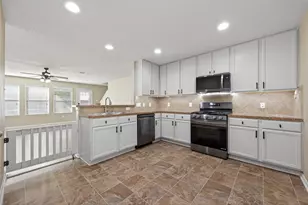 9940 Swallow Dr, Conroe, TX 77385 - Photo 9