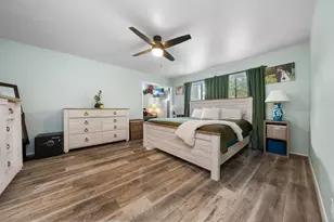 403 Banyan St, Lake Jackson, TX 77566 - Photo 15