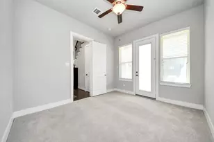 5720 Petty St, Houston, TX 77007 - Photo 5