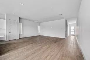 5703 Pampero Ln, Houston, TX 77092 - Photo 5