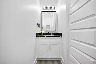 8533 Amadwe St, Houston, TX 77051 - Photo 17