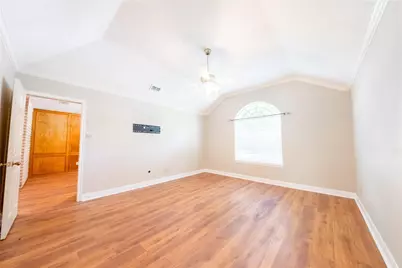 9107 Pine Stream Court, Houston, TX 77083 - Photo 11