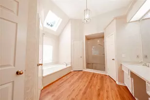 9107 Pine Stream Ct, Houston, TX 77083 - Photo 13