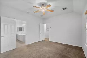 108 Glade Bridge Ct, Dickinson, TX 77539 - Photo 21