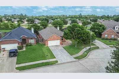 4055 Bentwood Drive, Dickinson, TX 77539 - Photo 1