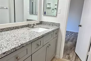 2626 Holly Hall St, Houston, TX 77054 - Photo 9