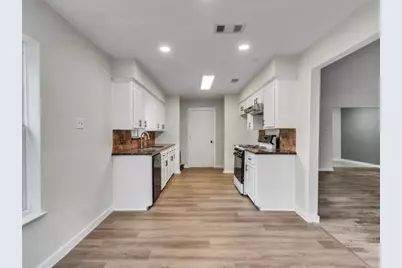 331 Cherry Valley Drive, Houston, TX 77336 - Photo 7