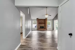 331 Cherry Valley Dr, Houston, TX 77336 - Photo 3