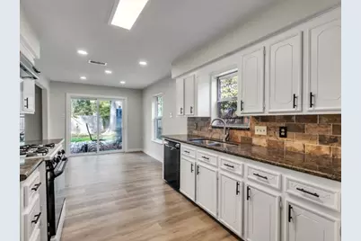 331 Cherry Valley Drive, Houston, TX 77336 - Photo 9