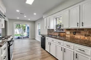 331 Cherry Valley Dr, Houston, TX 77336 - Photo 9