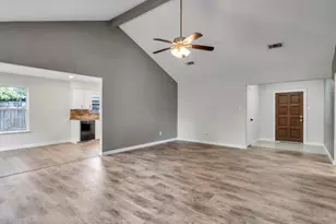 331 Cherry Valley Dr, Houston, TX 77336 - Photo 5