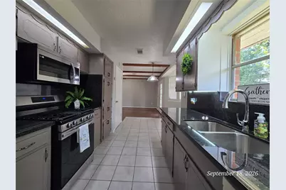 11027 Caribbean Lane, Houston, TX 77089 - Photo 9