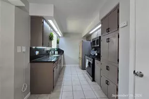 11027 Caribbean Ln, Houston, TX 77089 - Photo 11