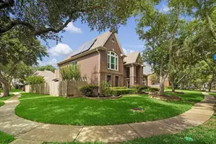 26 Epping Forest Way, Sugar Land, TX 77479 - Photo 3