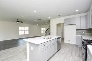 2807 Pne Est Ln, Houston, TX 77014 - Photo 9