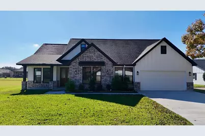 237 Crestview Drive, West Columbia, TX 77486 - Photo 3