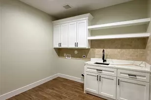237 Crestview Dr, West Columbia, TX 77486 - Photo 15