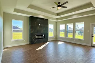 237 Crestview Dr, West Columbia, TX 77486 - Photo 7