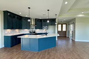 237 Crestview Dr, West Columbia, TX 77486 - Photo 11