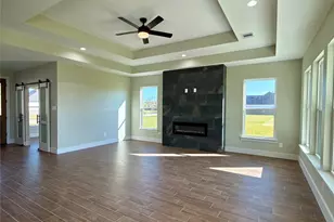 237 Crestview Dr, West Columbia, TX 77486 - Photo 7