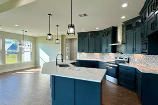 237 Crestview Dr, West Columbia, TX 77486 - Photo 9