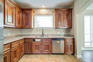408 Eichwurzel Ln, Houston, TX 77009 - Photo 13