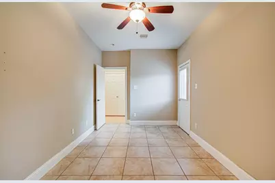 408 Eichwurzel Lane #A, Houston, TX 77009 - Photo 7