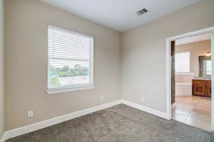 408 Eichwurzel Ln, Houston, TX 77009 - Photo 29
