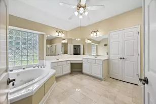 5410 Drakeview Ct, Sugar Land, TX 77479 - Photo 19
