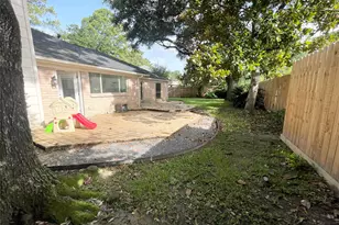 8318 Hot Springs Dr, Houston, TX 77095 - Photo 17