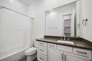 1208 Welch St, Houston, TX 77006 - Photo 21