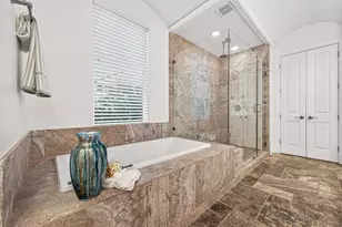 1208 Welch St, Houston, TX 77006 - Photo 17