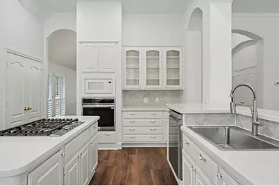 8685 Sunset Heights Lane, Conroe, TX 77302 - Photo 15