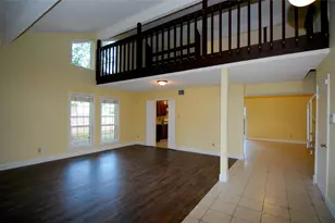 1903 Brushy Creek Dr, Sugar Land, TX 77478 - Photo 5