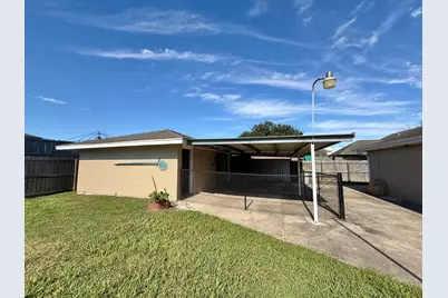 4825 Cleveland Avenue, Groves, TX 77619 - Photo 31