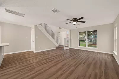 4170 Presidents Drive S, Houston, TX 77047 - Photo 9