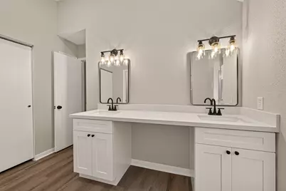 4170 Presidents Drive S, Houston, TX 77047 - Photo 25