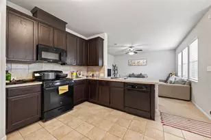 14206 Singing Oaks Trl, Houston, TX 77045 - Photo 7