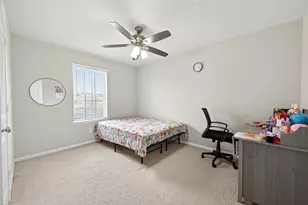 14206 Singing Oaks Trl, Houston, TX 77045 - Photo 17