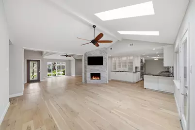 14110 Barryknoll Lane, Houston, TX 77079 - Photo 19
